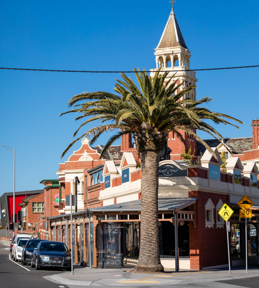 Mentone neighbourhood street
